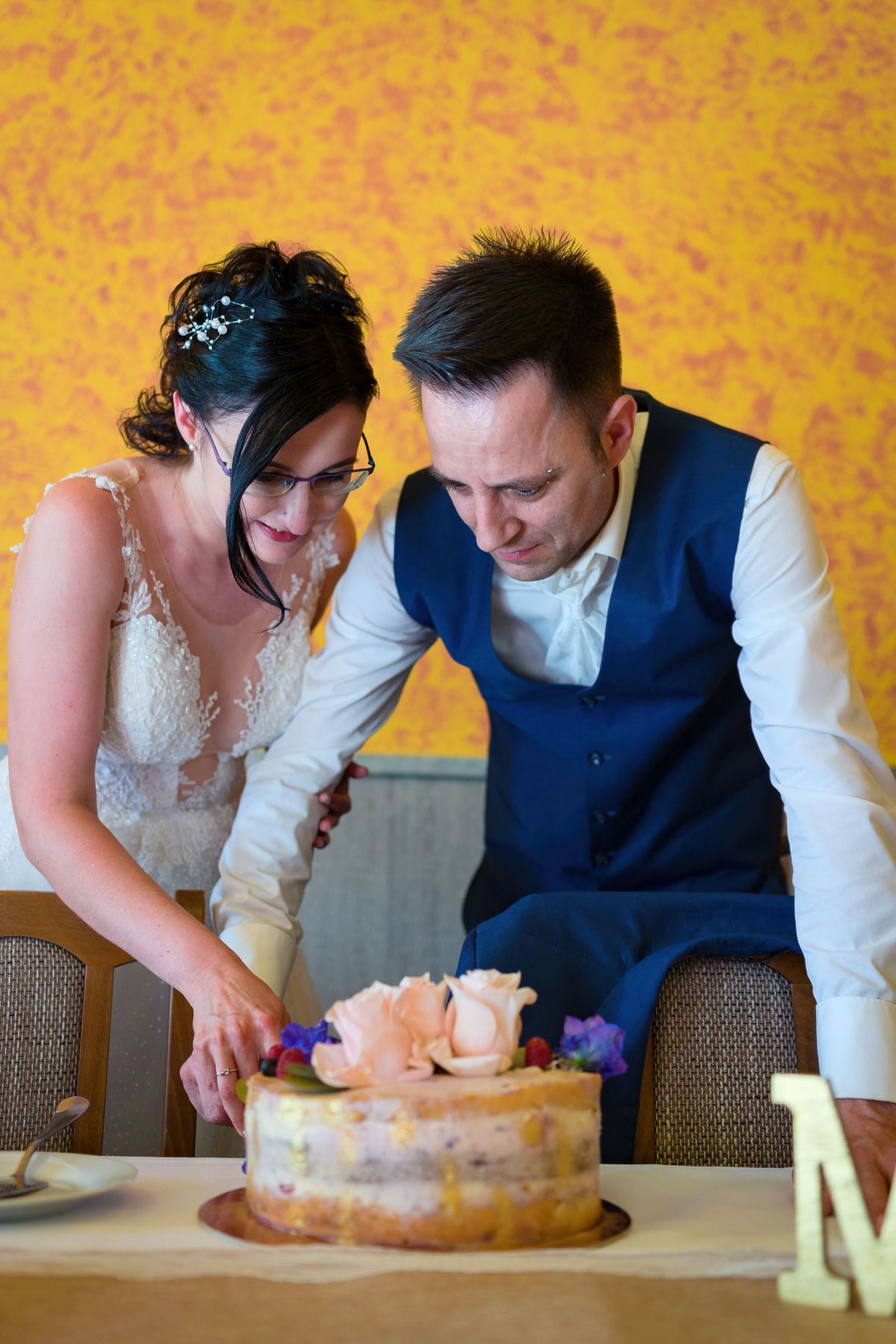 Zakrojení dortu, svatba